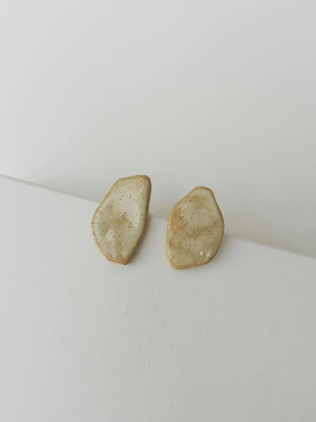 Boucles d'oreilles Amorfo Grès