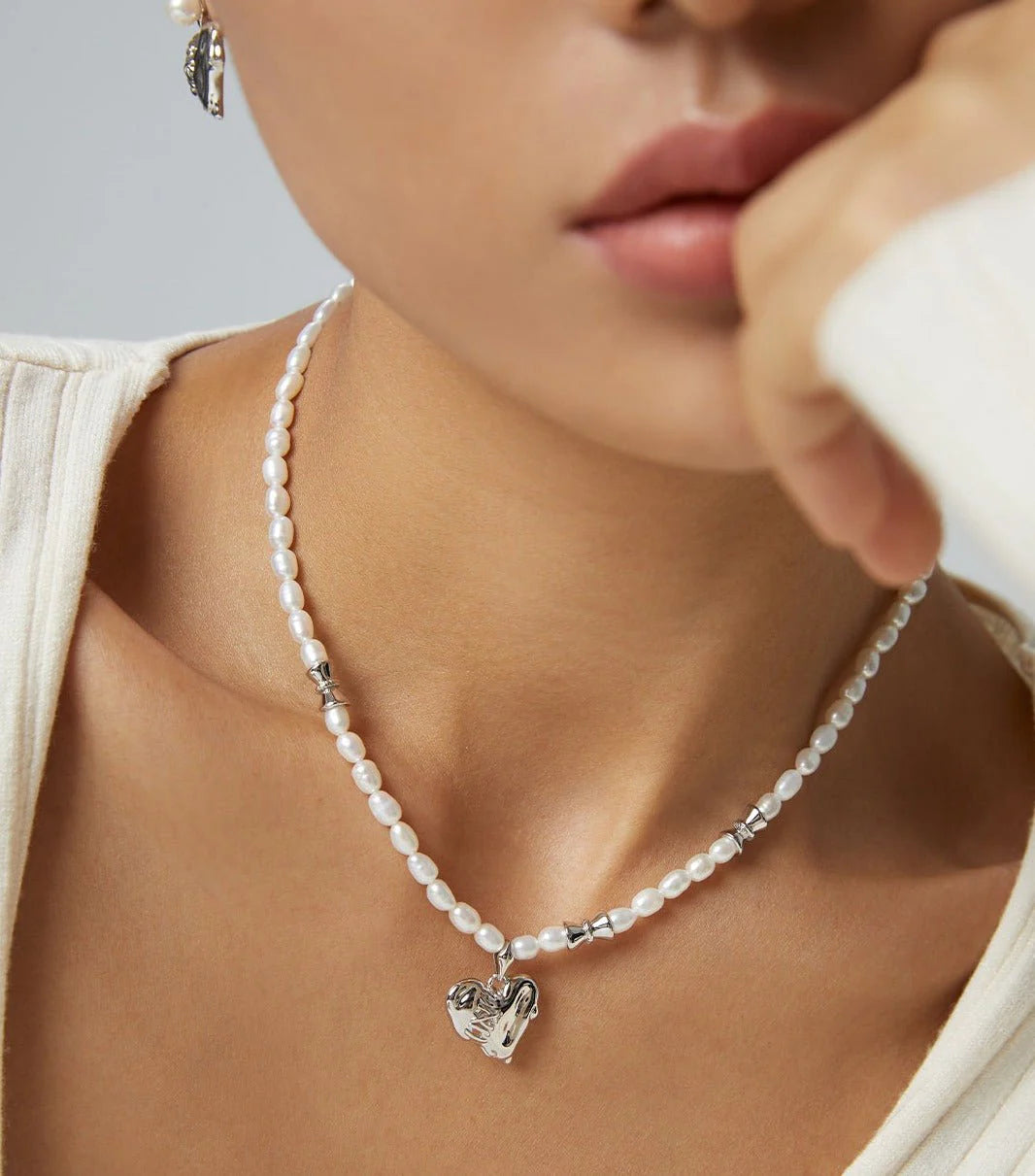 Heart's Embrace Pearl Necklace